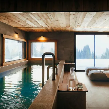 1786 - Ovo Network Chalet